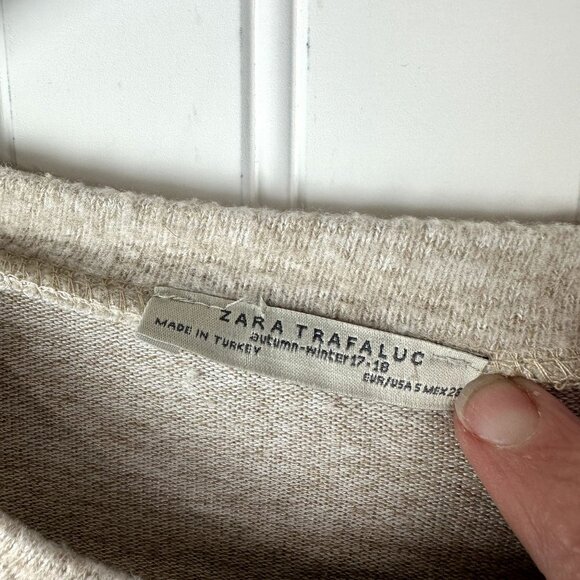 Zara Trafaluc Cream Short Sleeve Sweater Size Small Beaded pearl Detail - Picture 2 of 4